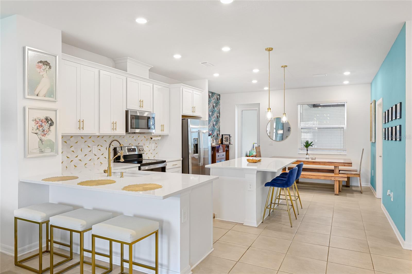 NAUTIQUE/WATERSIDE - Residential Lease