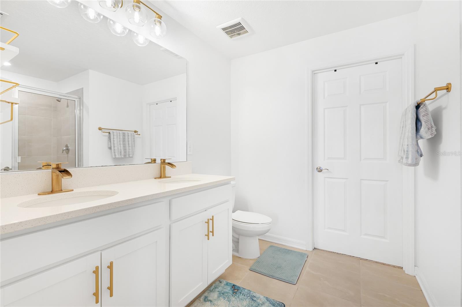 NAUTIQUE/WATERSIDE - Residential Lease