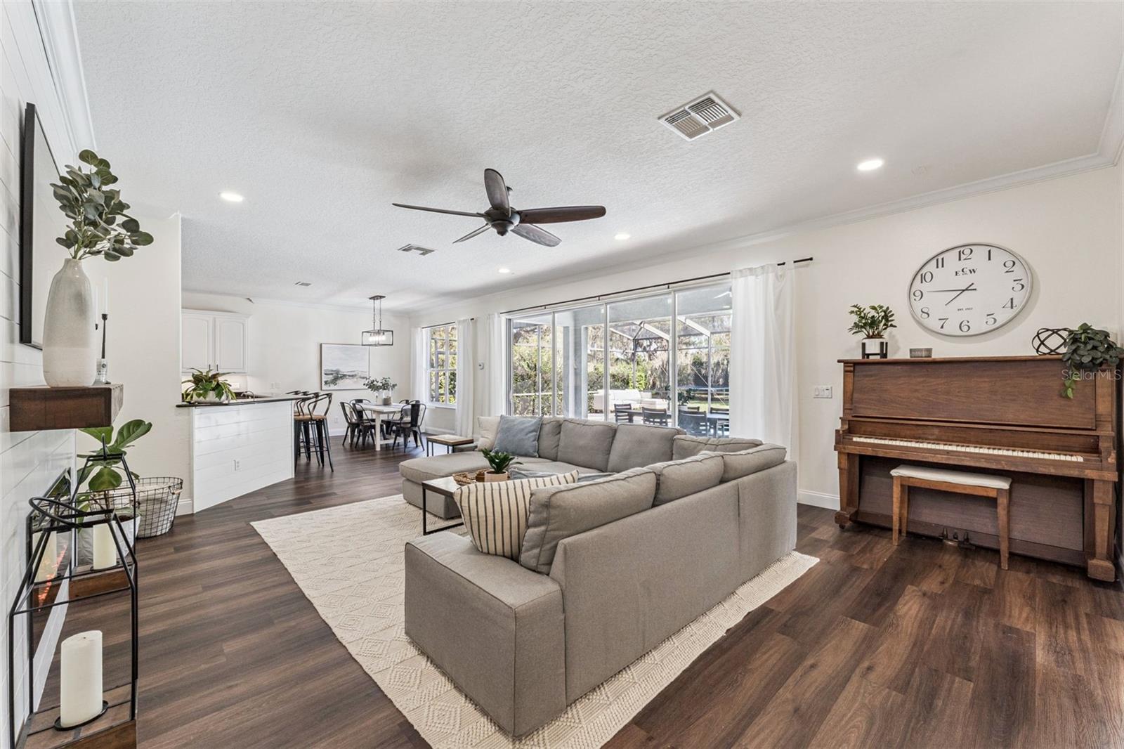 MOSS PARK RESERVE - Residential