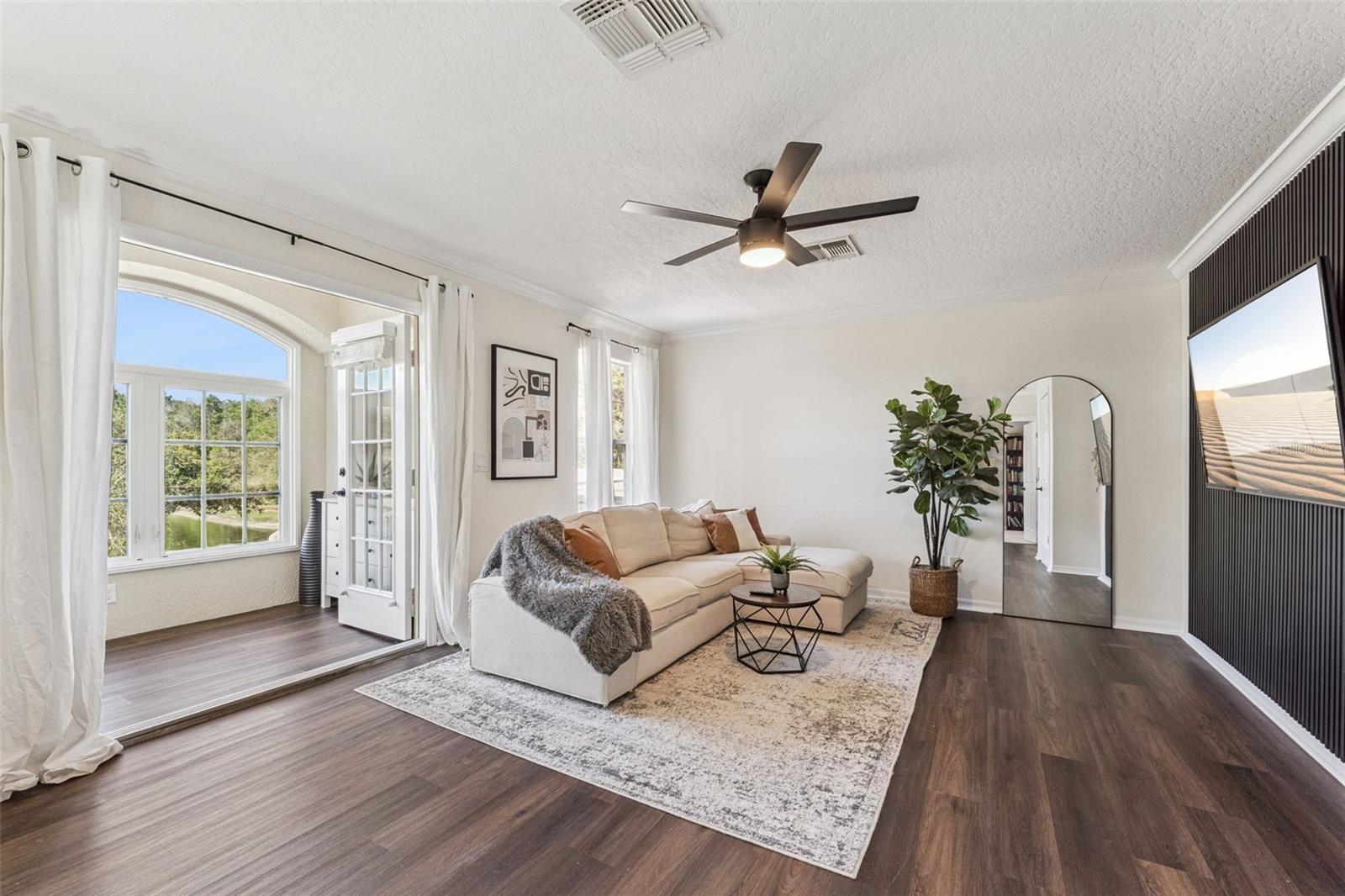 MOSS PARK RESERVE - Residential