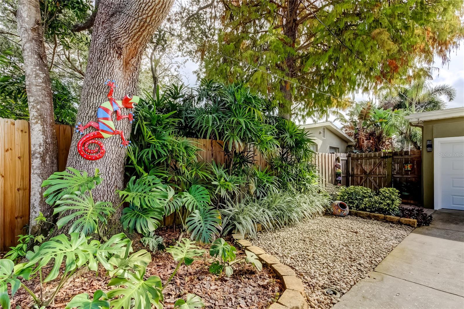 PRINCESS E HEIGHTS - Residential