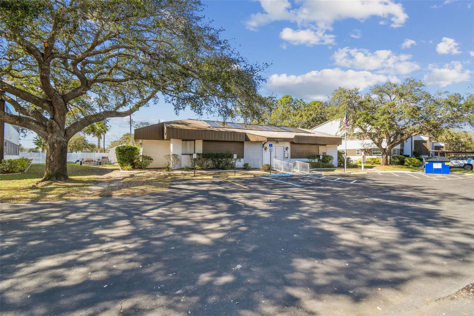 WOODTRAIL CONDO - Residential