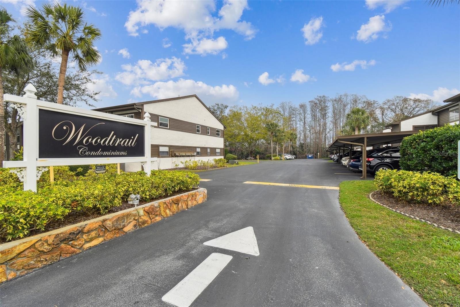 WOODTRAIL CONDO - Residential