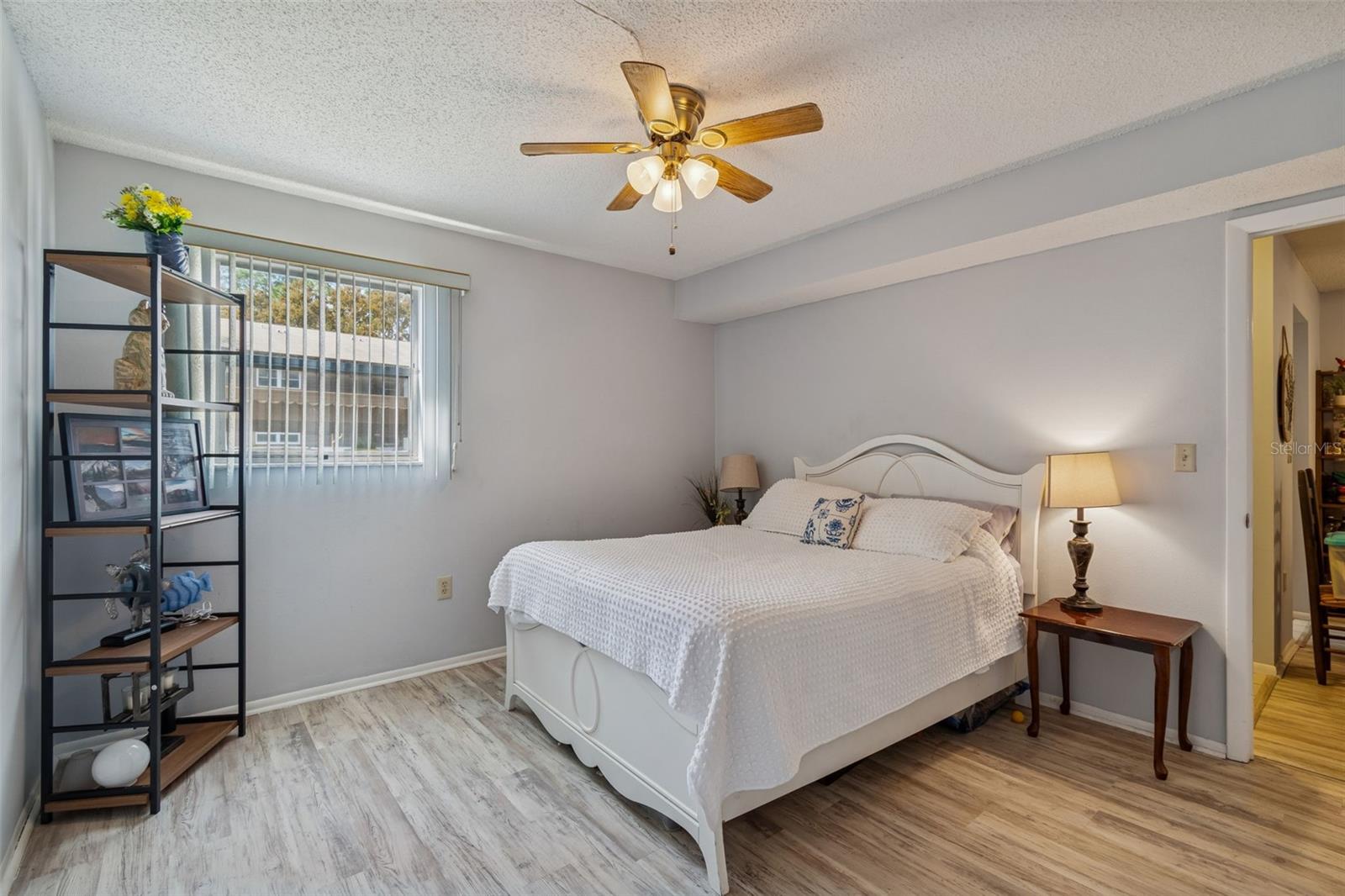 WOODTRAIL CONDO - Residential