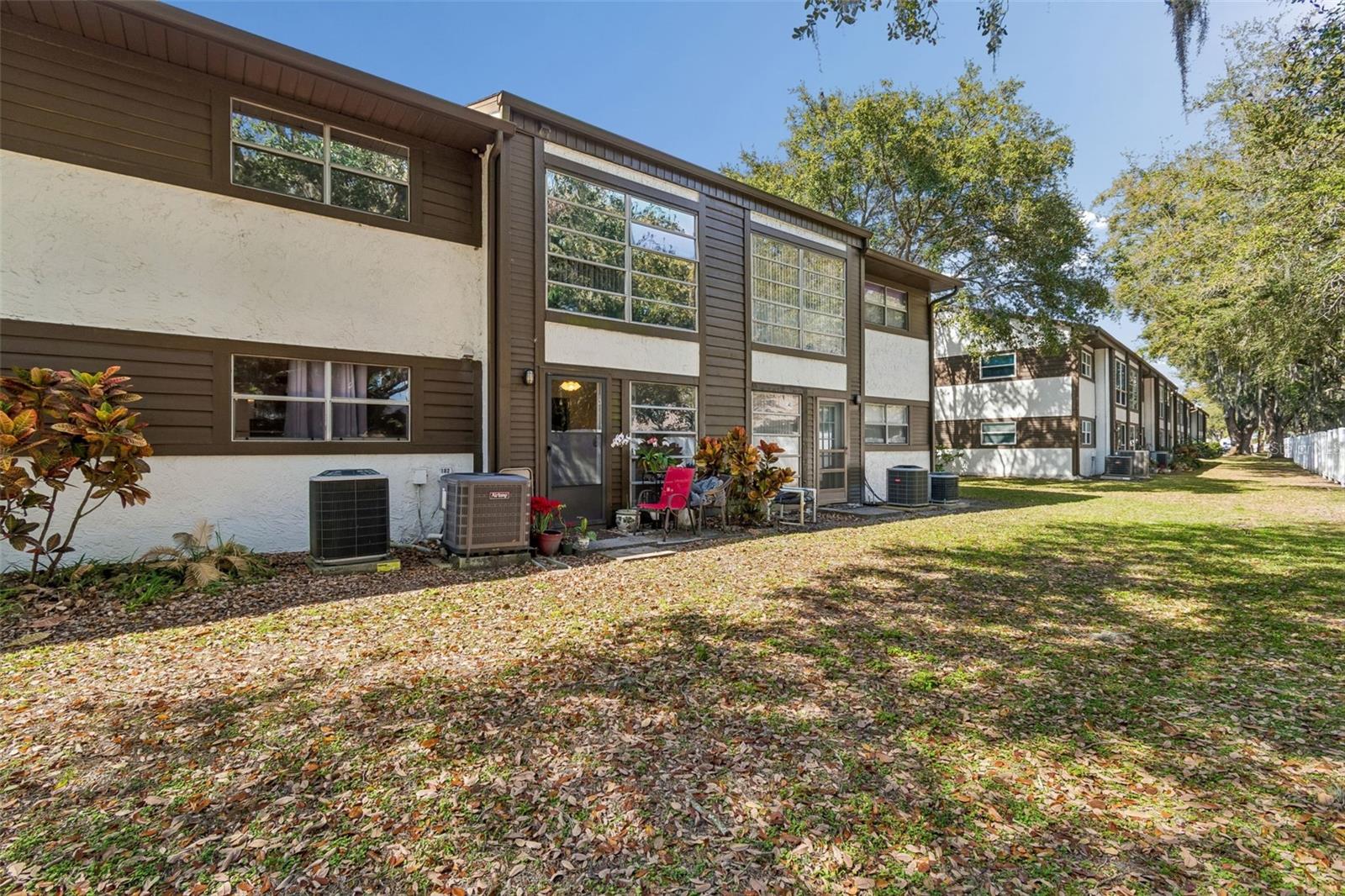 WOODTRAIL CONDO - Residential