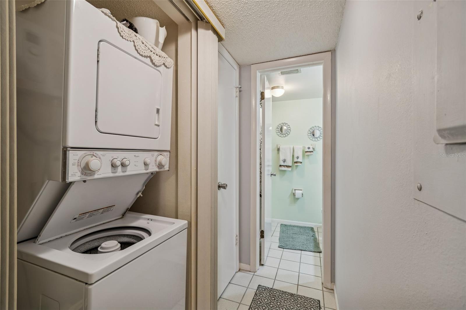 WOODTRAIL CONDO - Residential