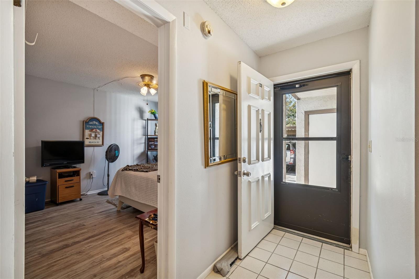 WOODTRAIL CONDO - Residential