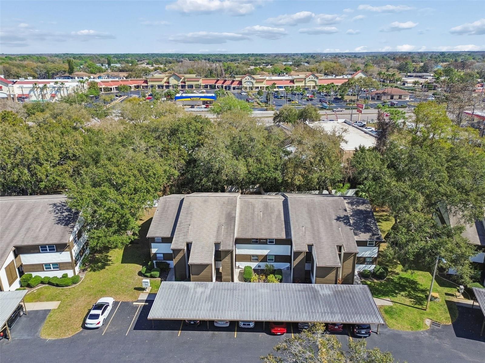 WOODTRAIL CONDO - Residential