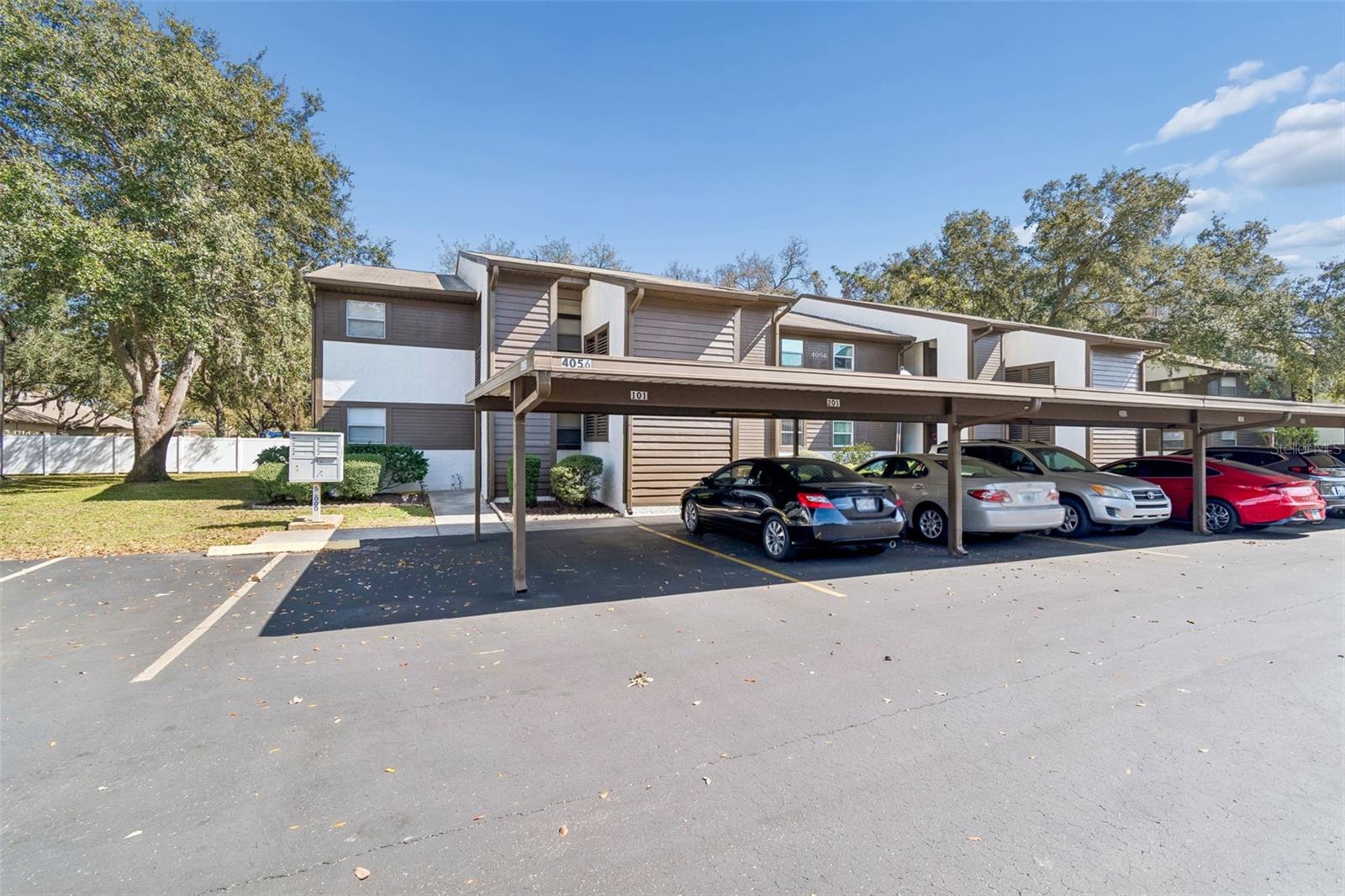 WOODTRAIL CONDO - Residential