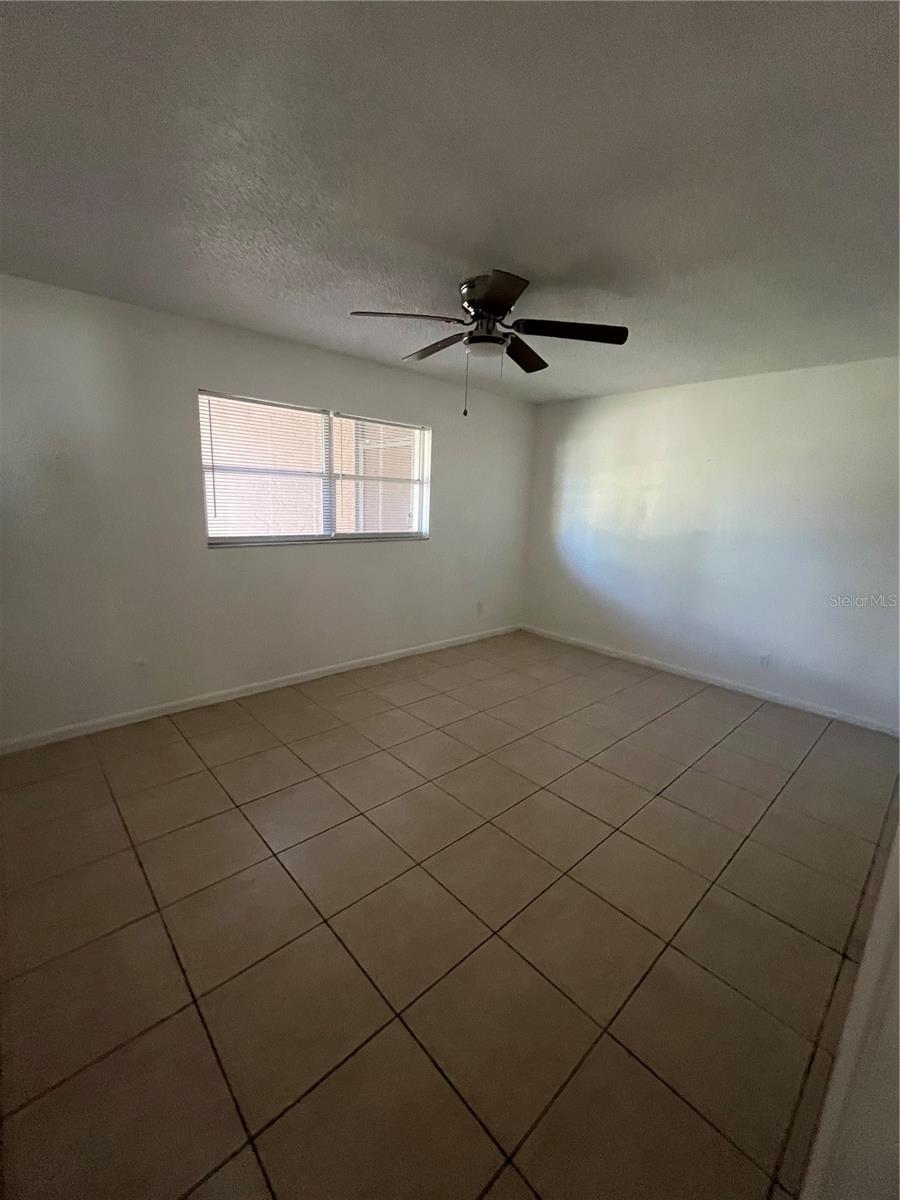 PLAZA 47 CONDO OR 1146 PG1693 UNIT 7 - Residential