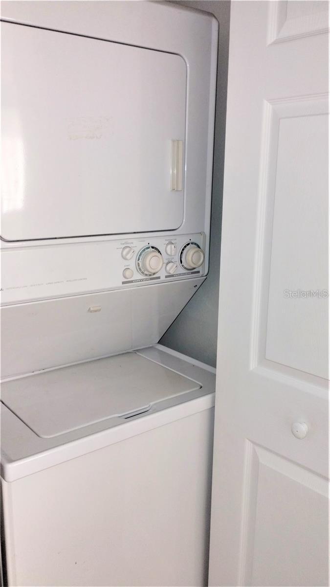 PARK LAKE - Residential Lease