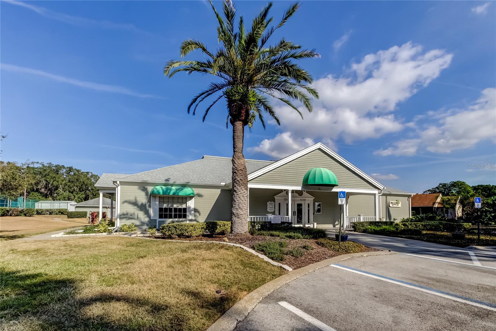 FAIRWAY VILLAS AT MEADOW OAKS - Residential