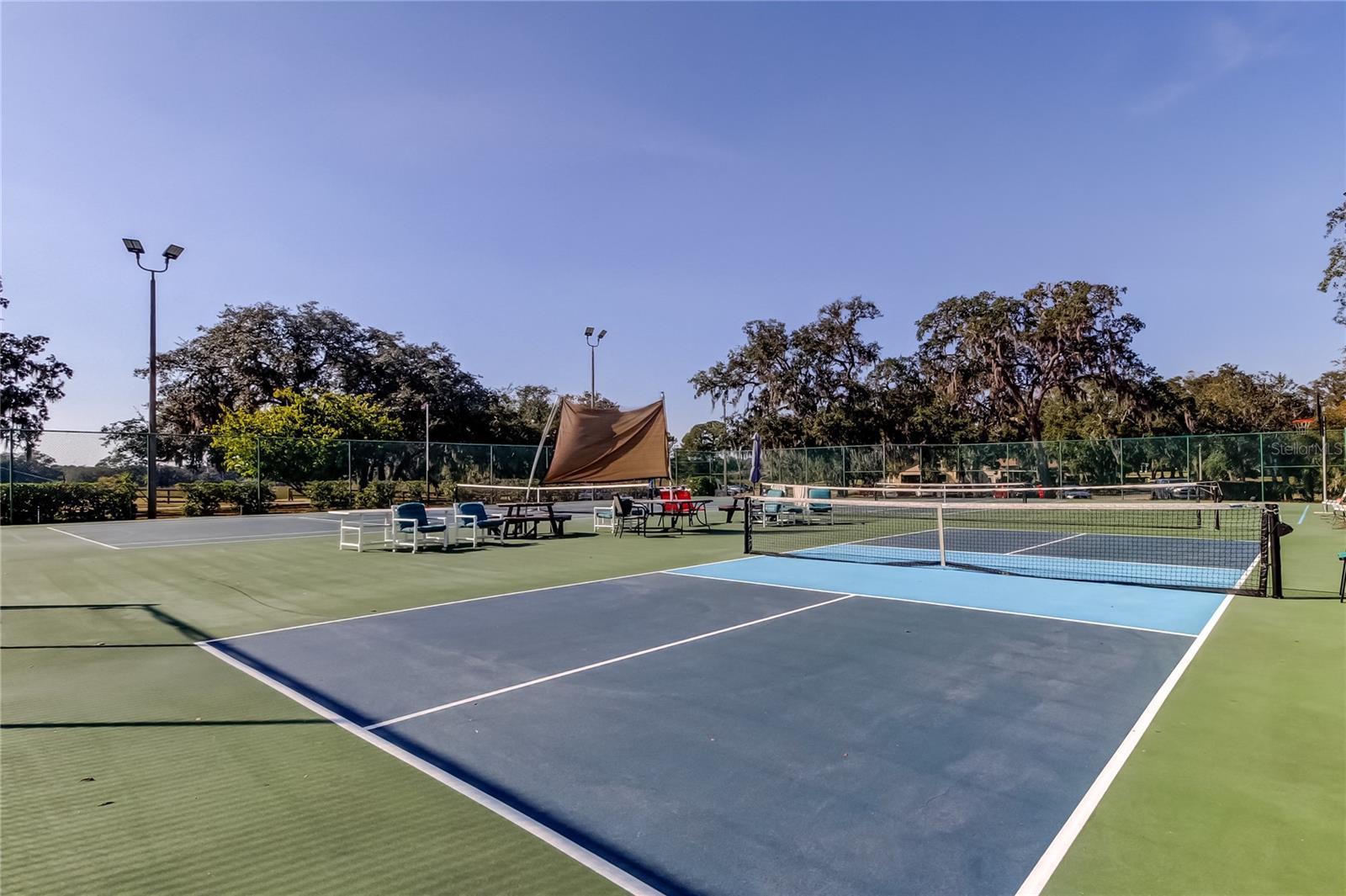 FAIRWAY VILLAS AT MEADOW OAKS - Residential