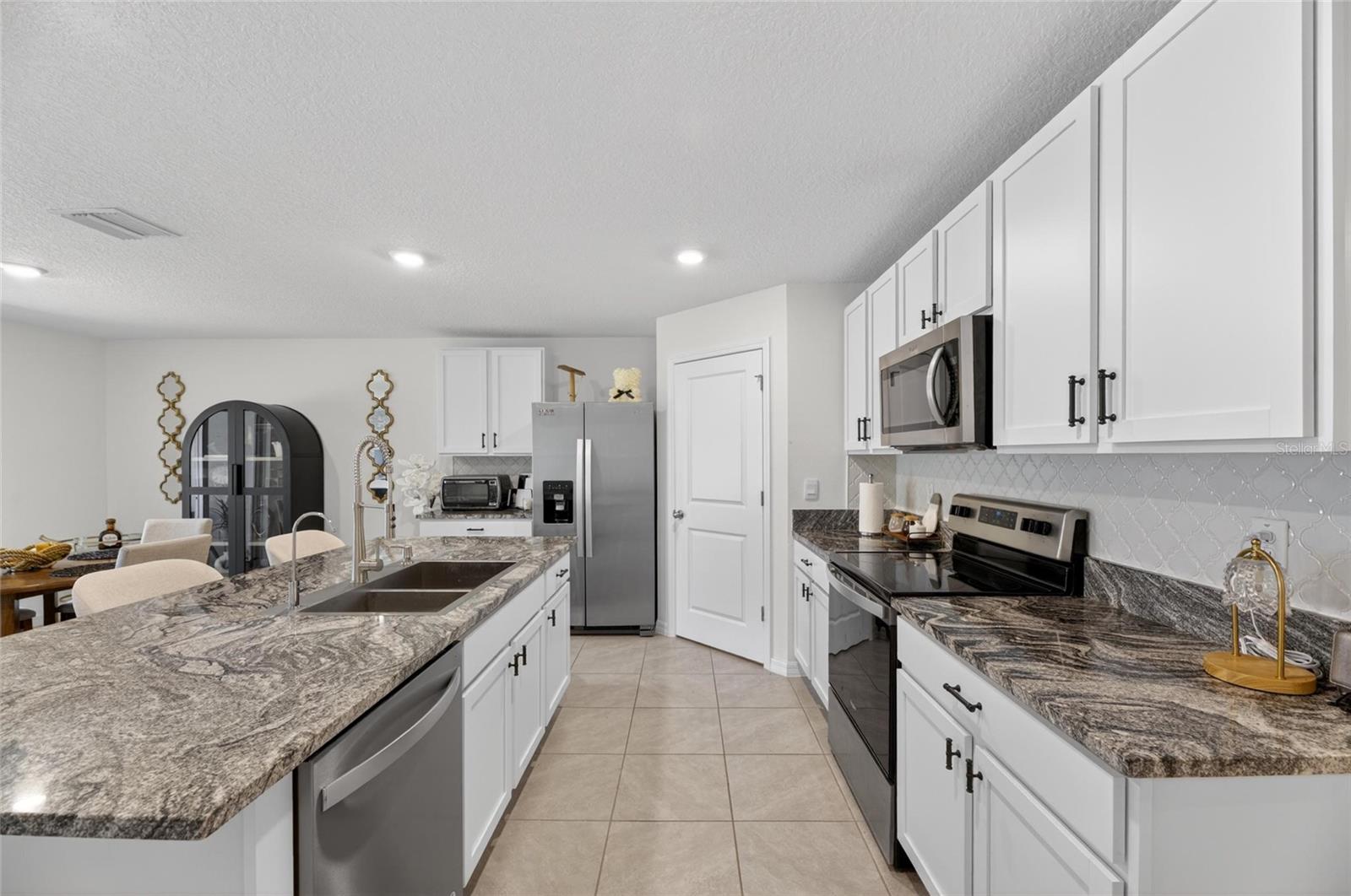 BERRY BAY SUB - Residential