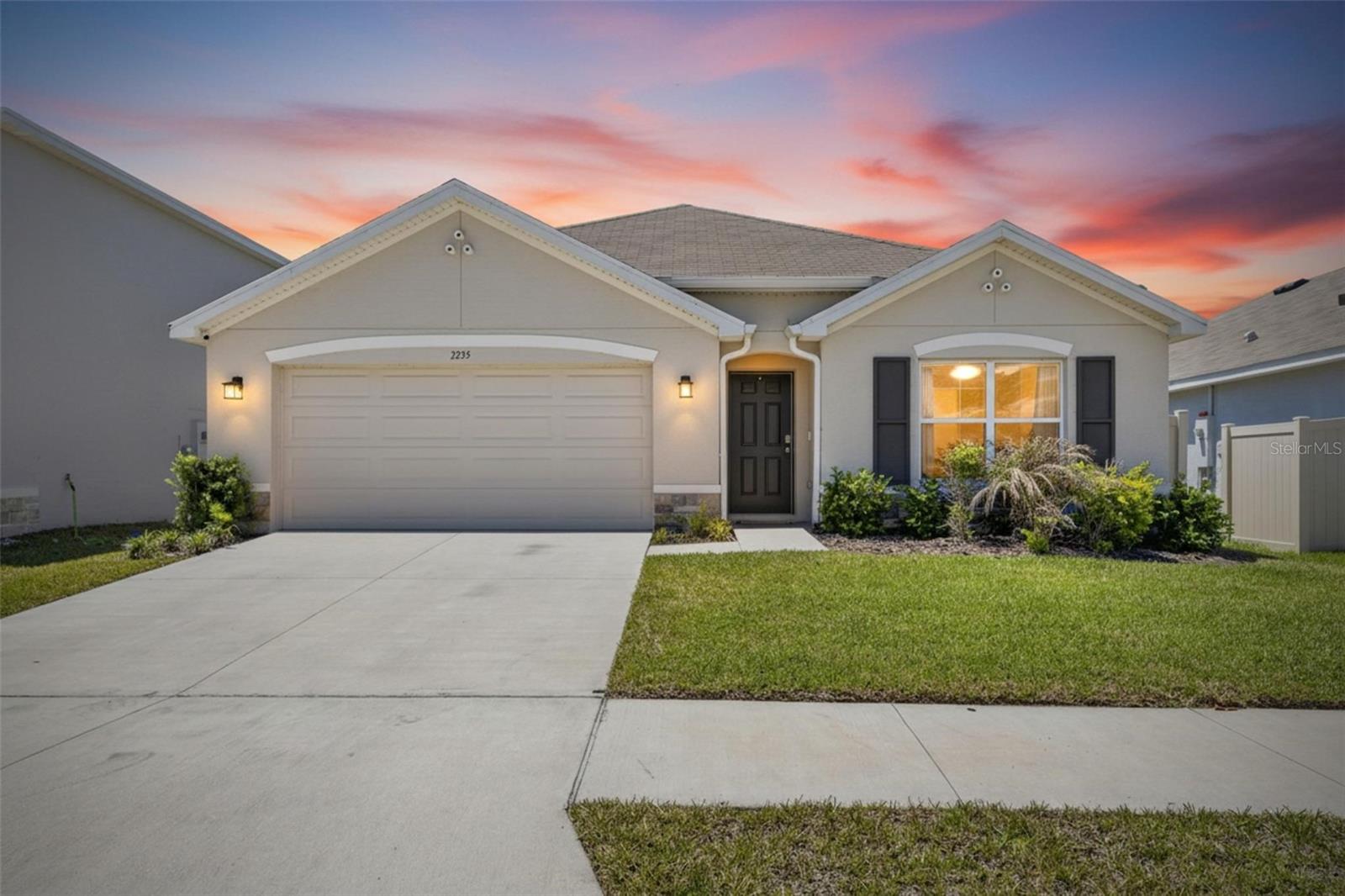 3255 SILVER DATE DRIVE