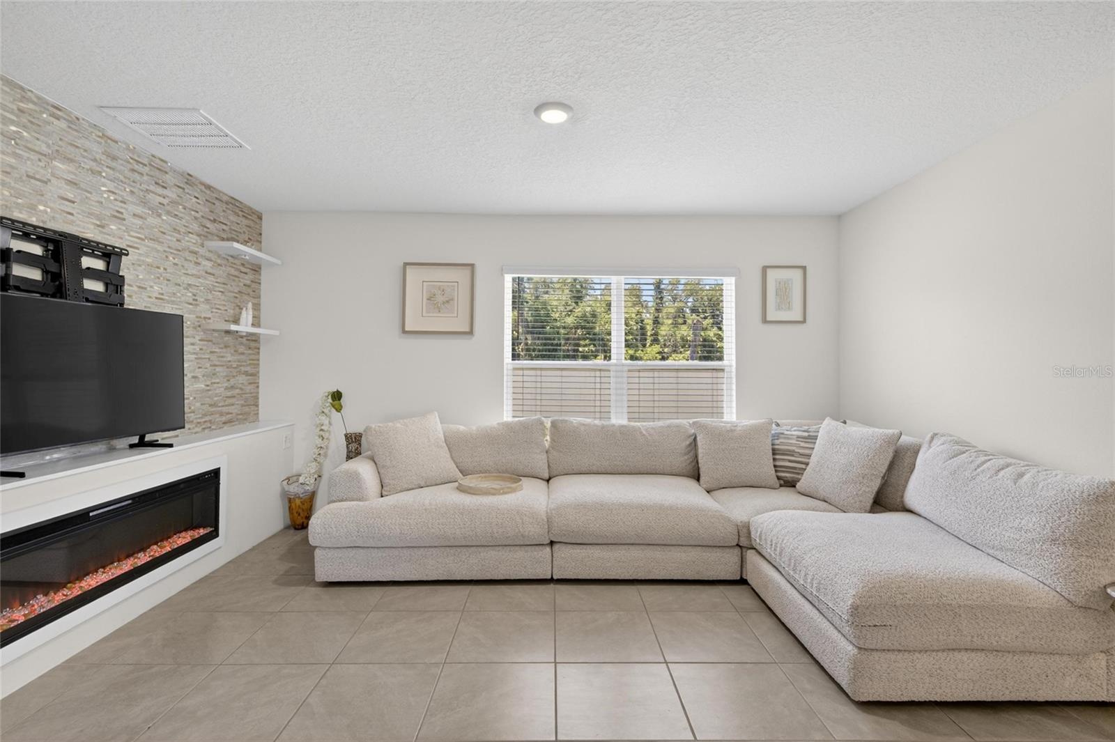 BERRY BAY SUB - Residential