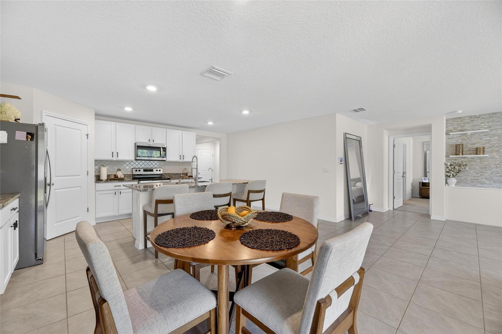 BERRY BAY SUB - Residential