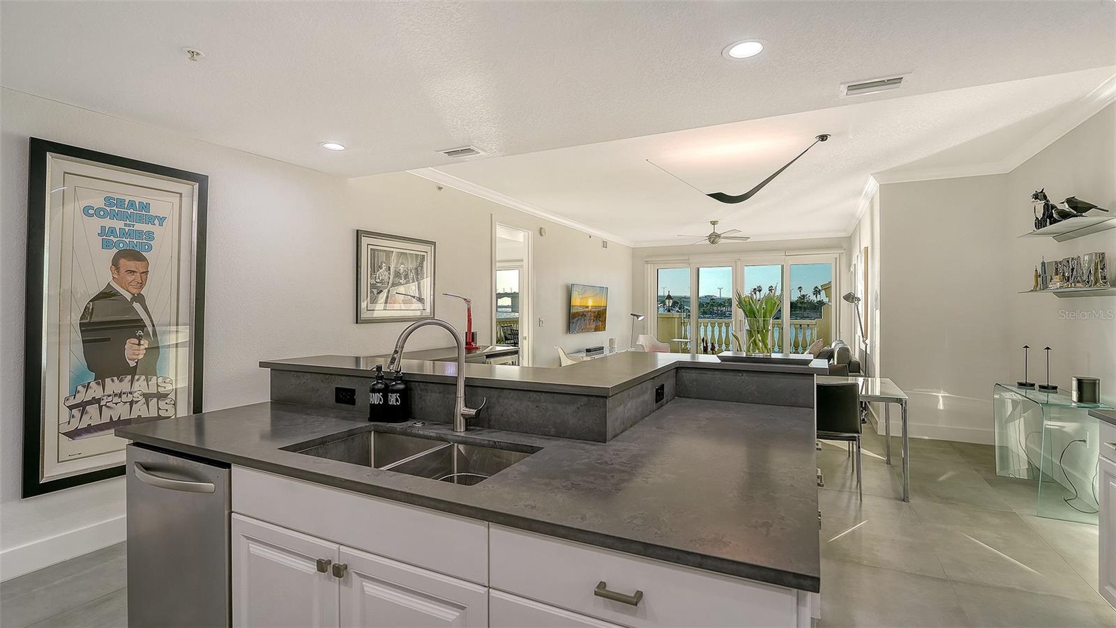 GOLDEN BAY - Residential