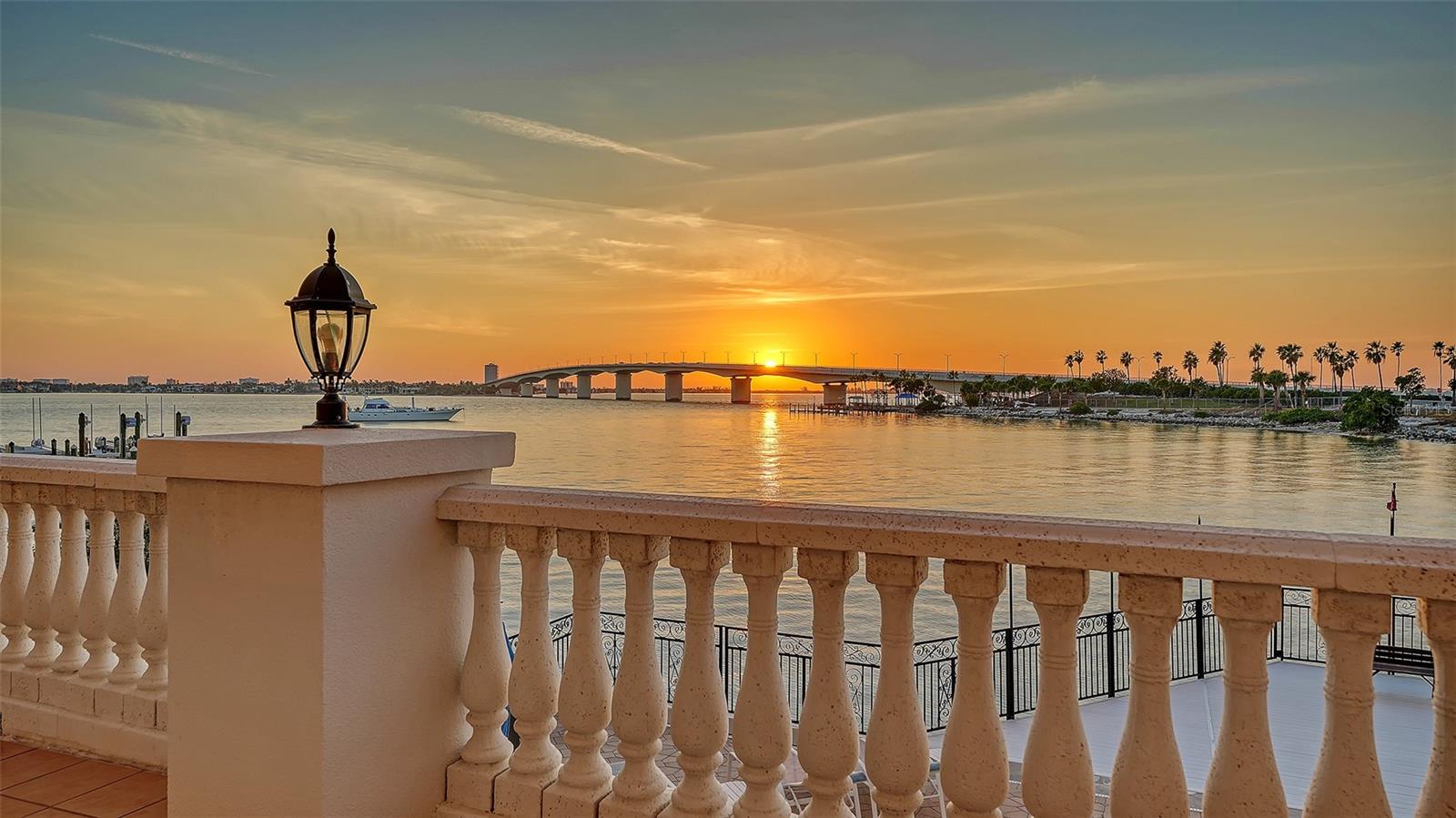 166 GOLDEN GATE POINT 22