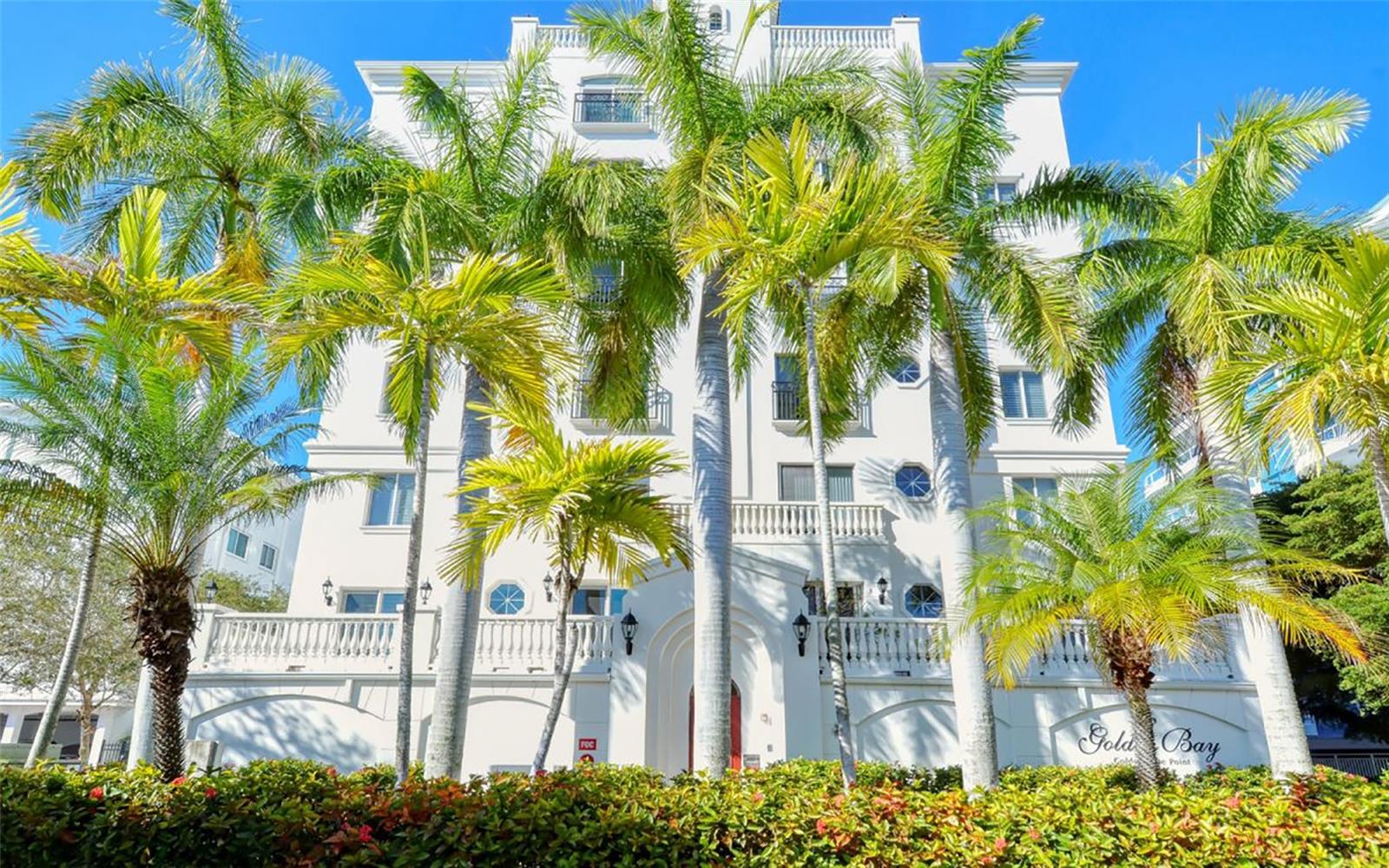 GOLDEN BAY - Residential