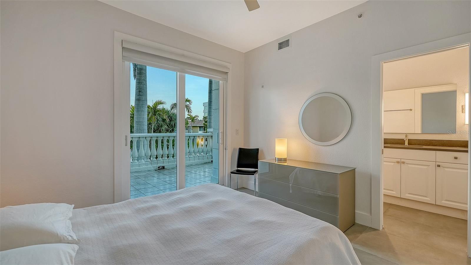 GOLDEN BAY - Residential