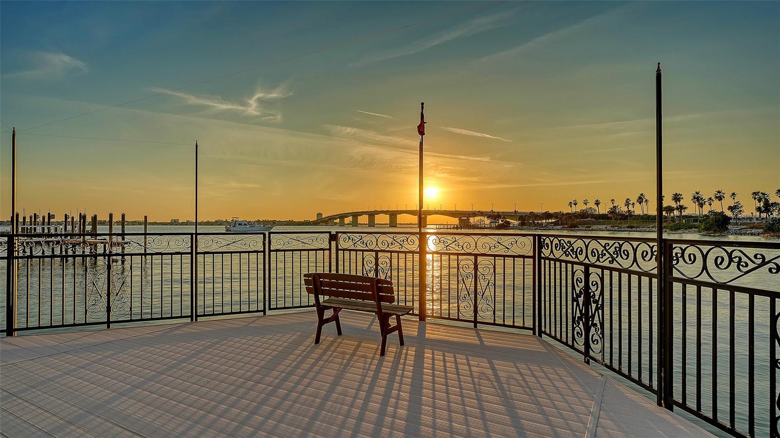 GOLDEN BAY - Residential