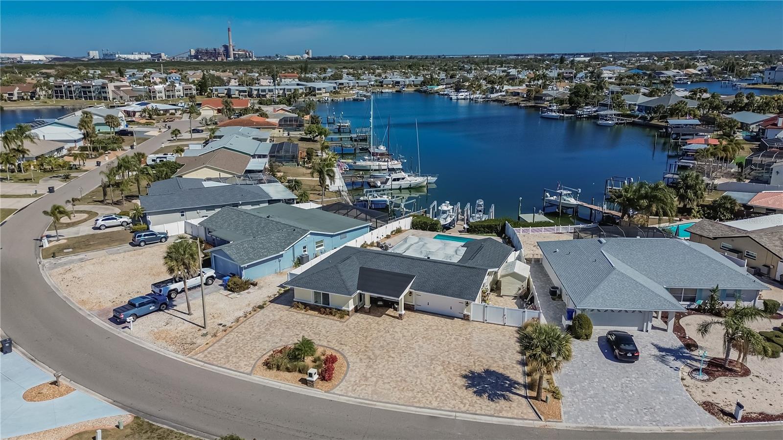 APOLLO BEACH UNIT 13 PT 1 RE - Residential