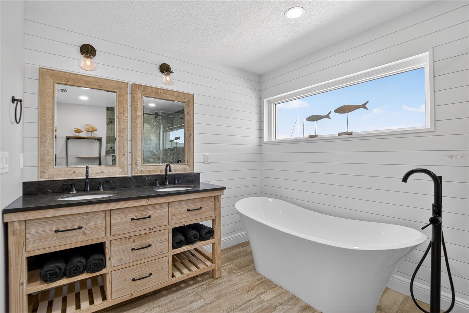 APOLLO BEACH UNIT 13 PT 1 RE - Residential