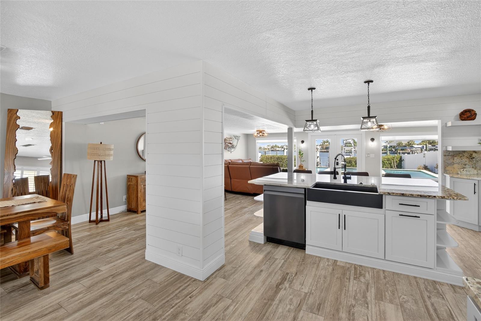 APOLLO BEACH UNIT 13 PT 1 RE - Residential