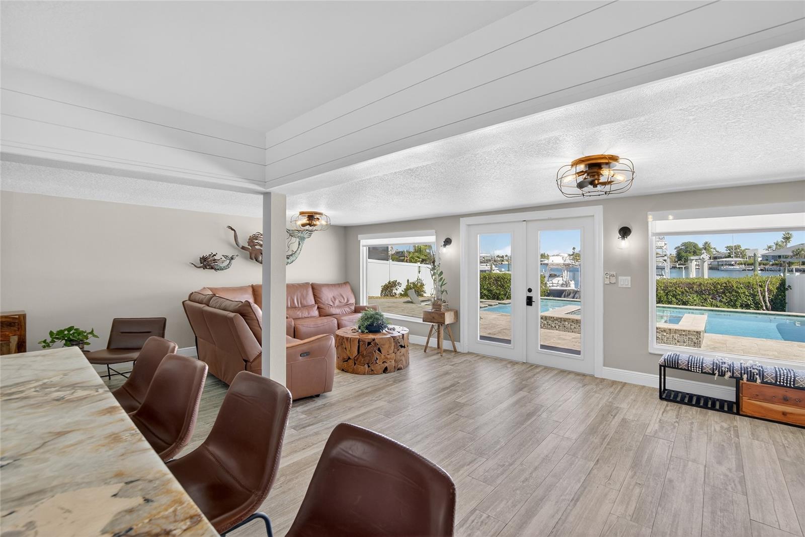 APOLLO BEACH UNIT 13 PT 1 RE - Residential