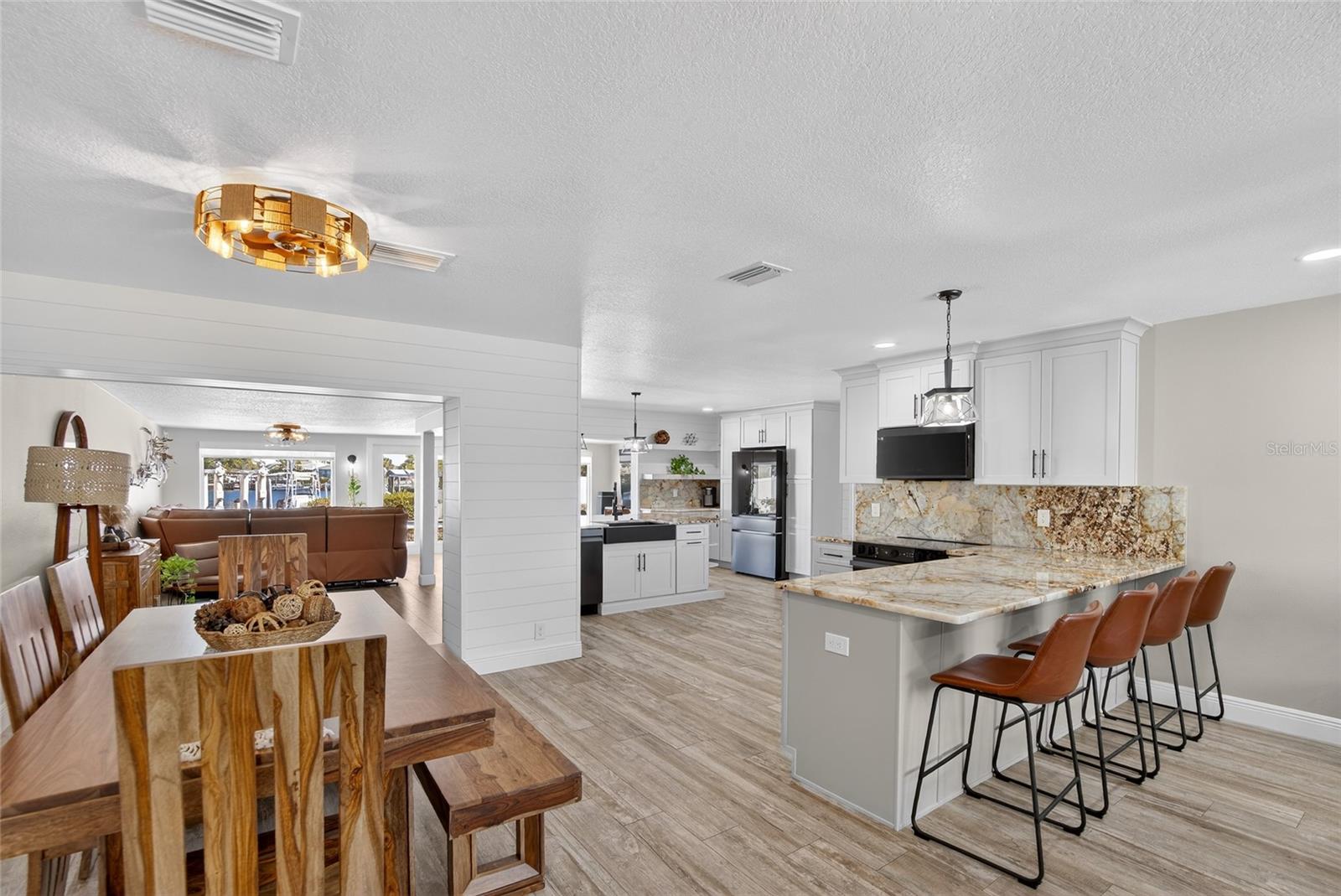 APOLLO BEACH UNIT 13 PT 1 RE - Residential