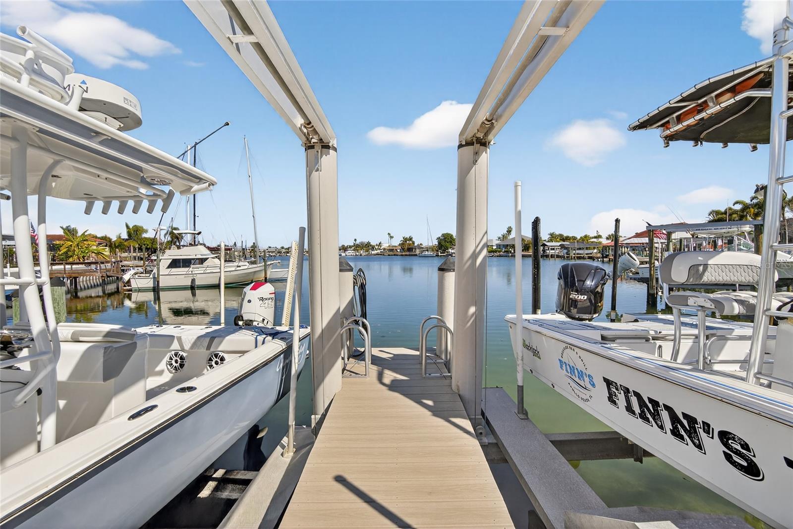 APOLLO BEACH UNIT 13 PT 1 RE - Residential