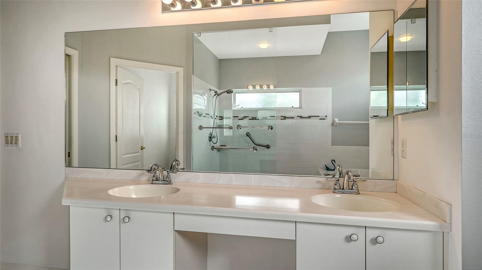 STONEYBROOK GOLF & COUNTRY CLUB - Residential