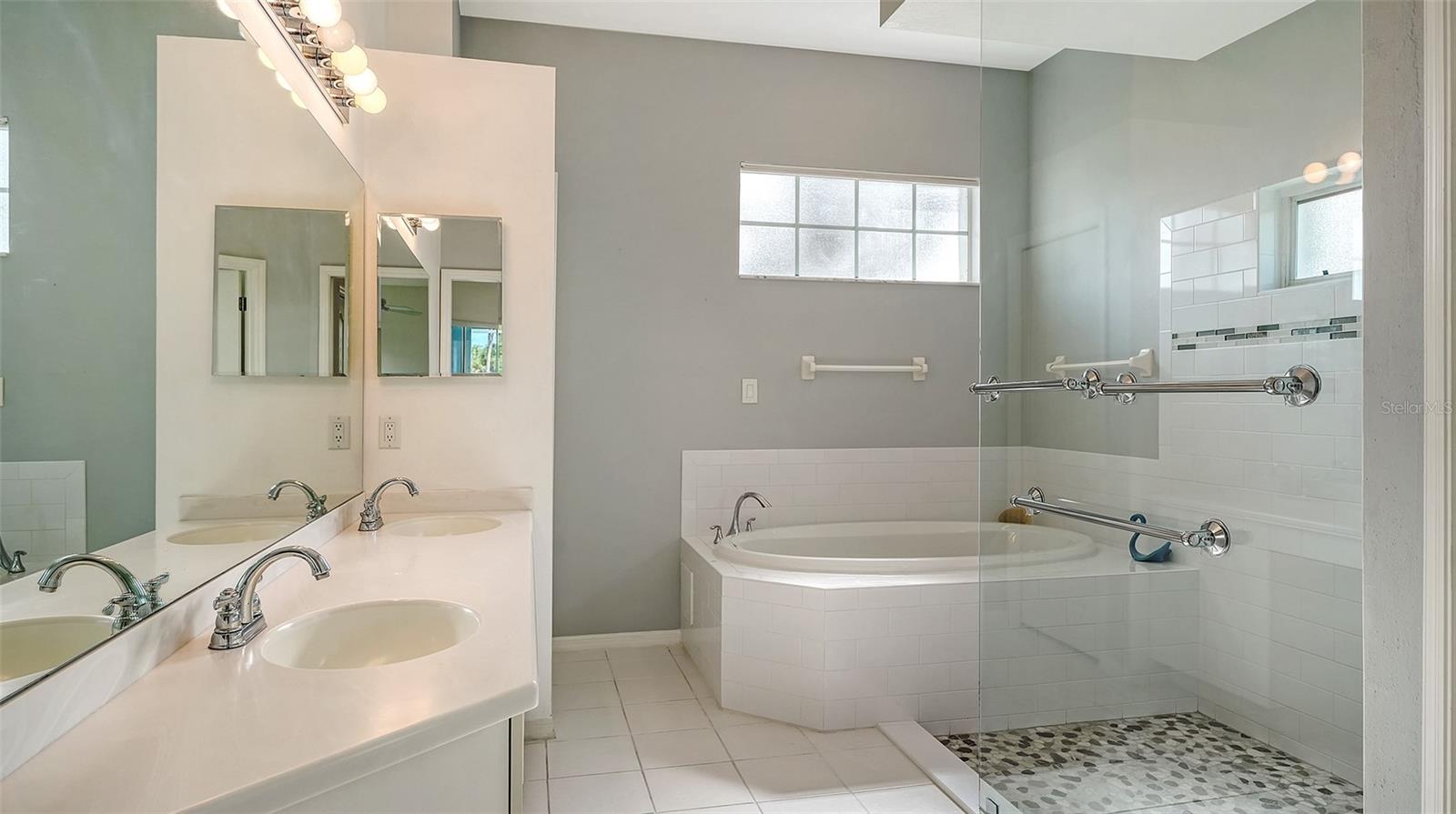 STONEYBROOK GOLF & COUNTRY CLUB - Residential
