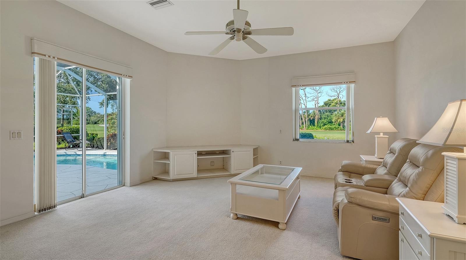 STONEYBROOK GOLF & COUNTRY CLUB - Residential