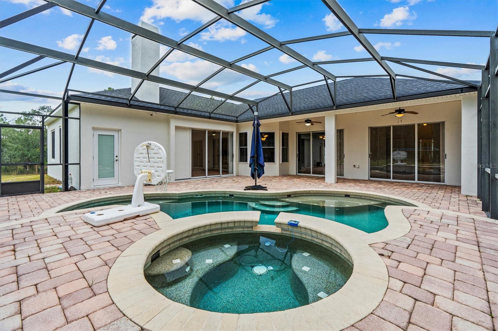 ROCKET CITYA - Residential