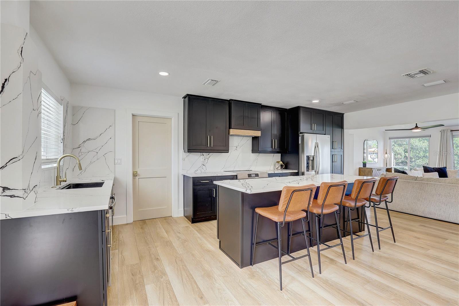 SUN PLAZA ISLES SEC 4 - Residential