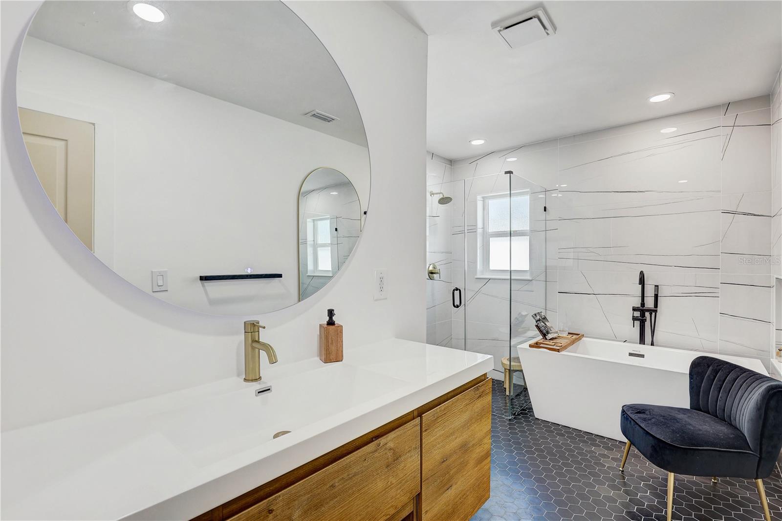 SUN PLAZA ISLES SEC 4 - Residential