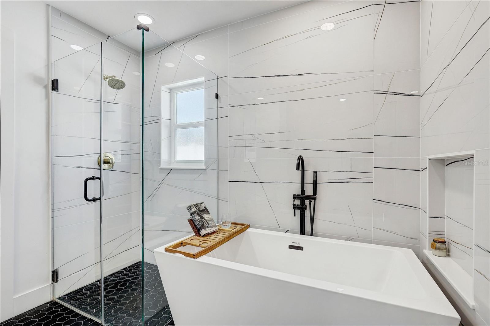 SUN PLAZA ISLES SEC 4 - Residential