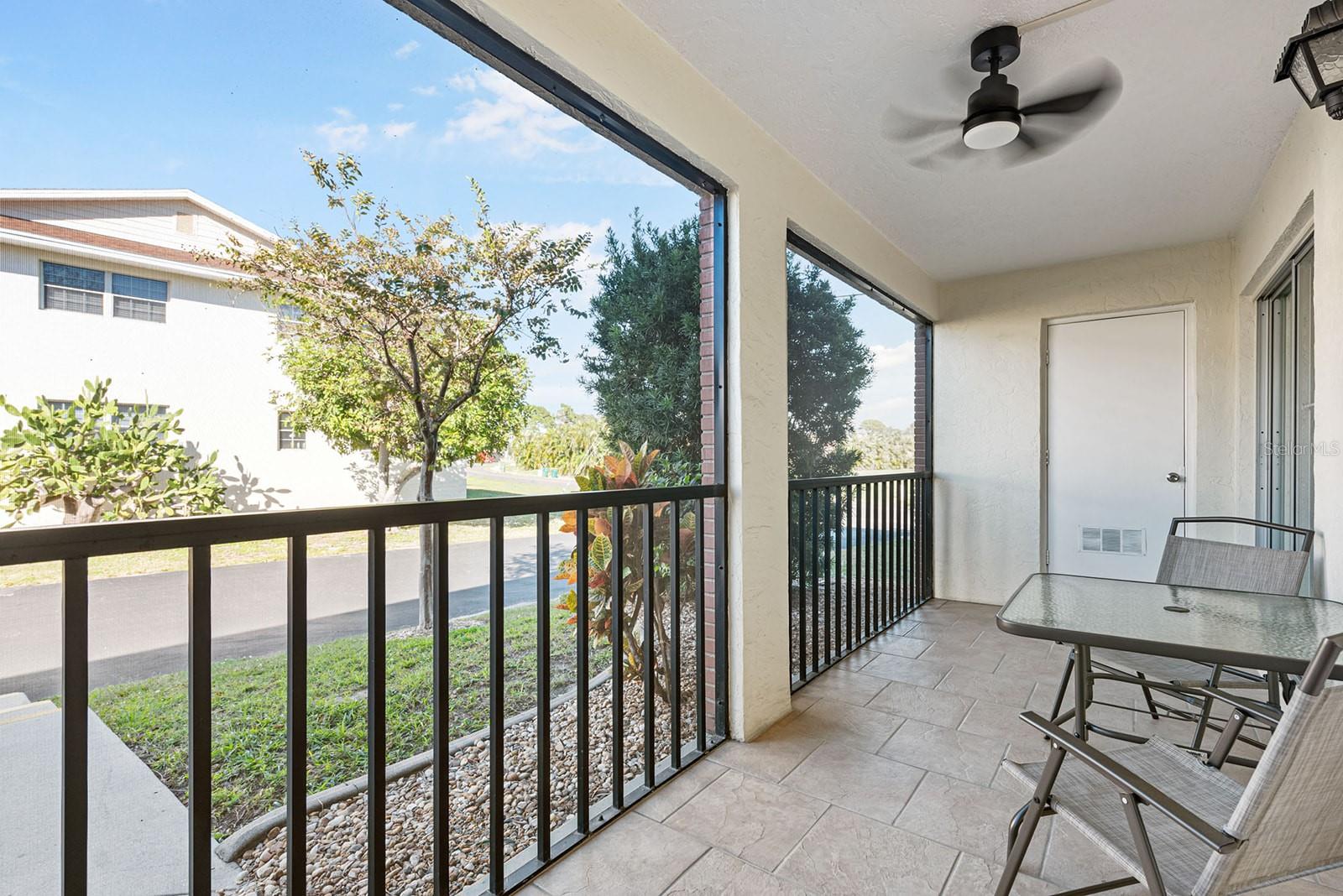 PALM MANOR PH 03 - Residential