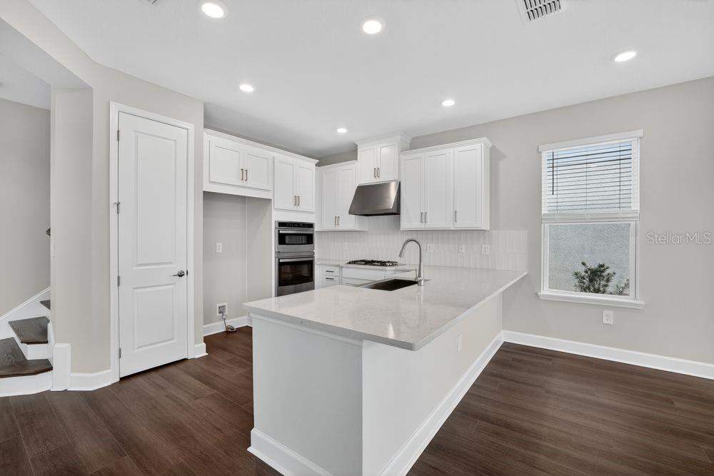 13423 COMMONS AVENUE