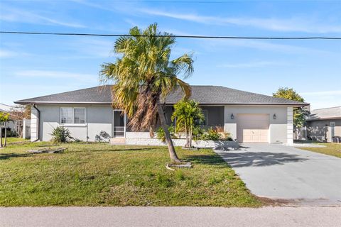 A home in PORT CHARLOTTE