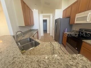 STONEHURST AT STONEFIELD - Residential Lease