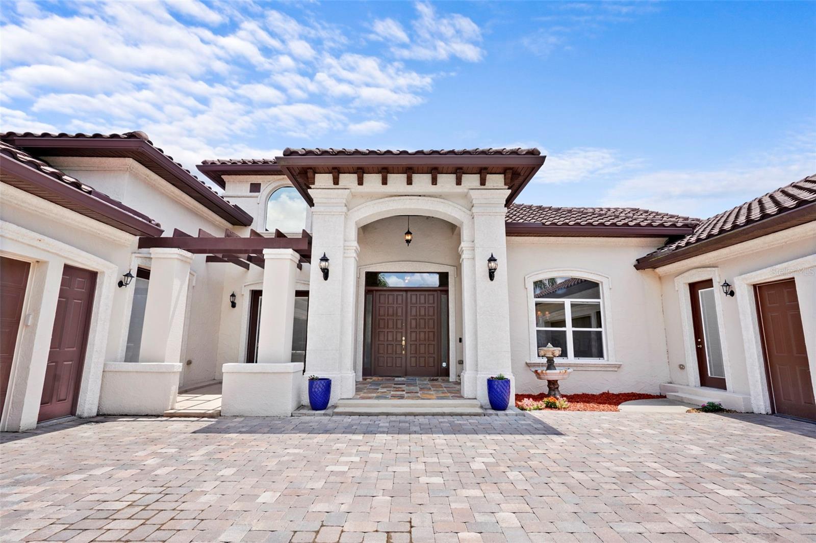 10352 BURRIS COURT