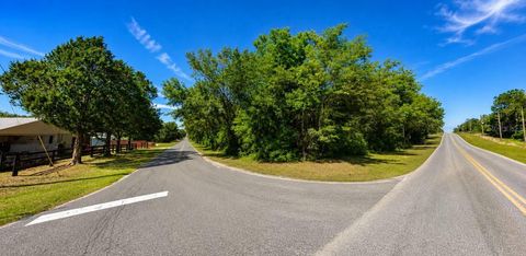 Photo of SW Rainbow Lakes Blvd, Dunnellon, FL 34431 (MLS # O6406286)