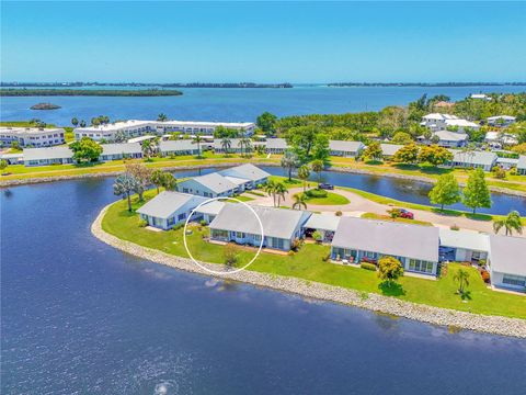 Photo of 4603 Lexington Circle, Bradenton, FL 34210 (MLS # A4692286)