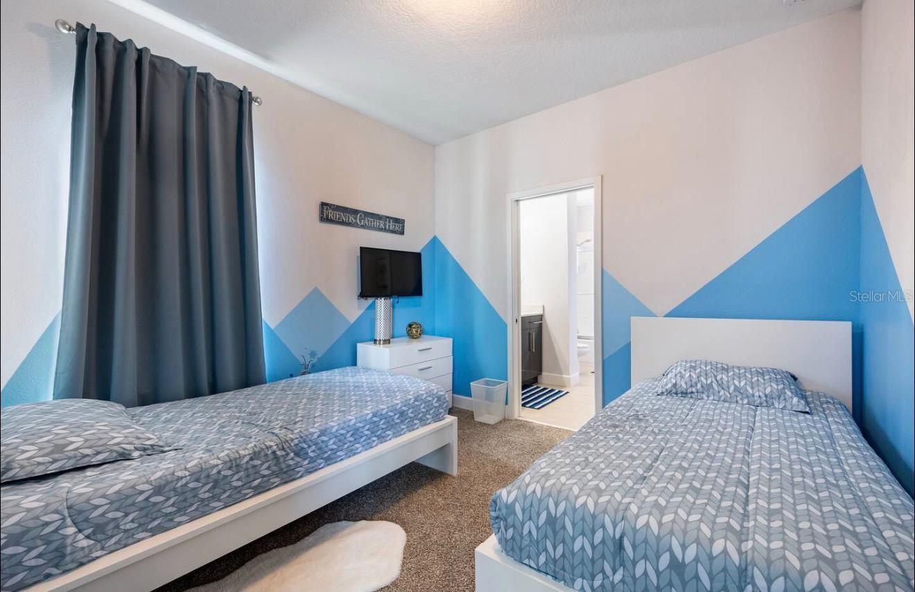 VILLA DOMANI - Residential Lease