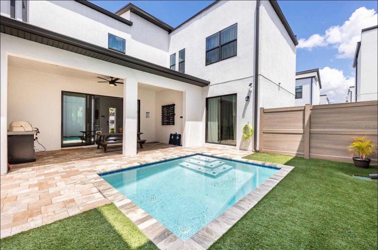 VILLA DOMANI - Residential Lease