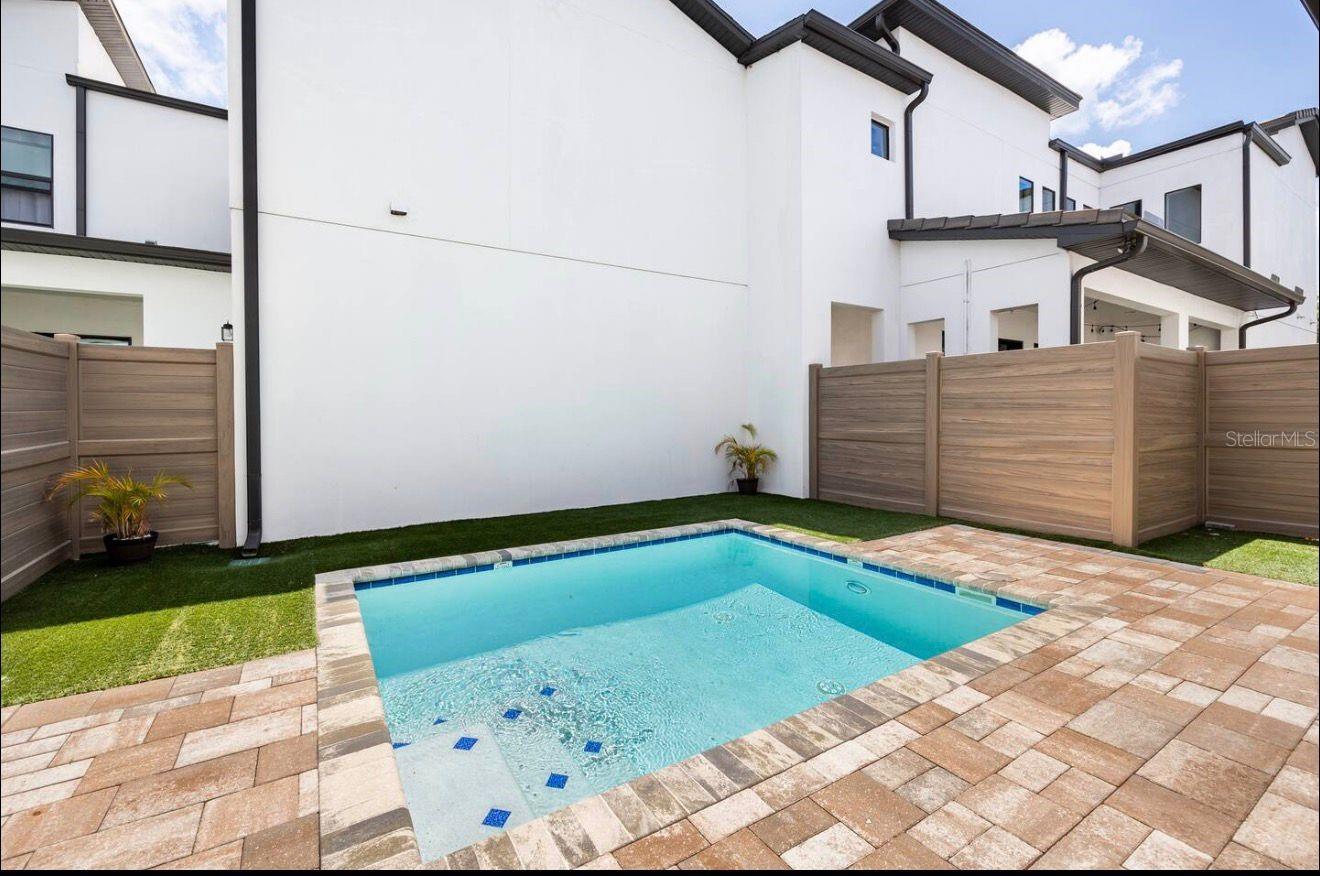 VILLA DOMANI - Residential Lease