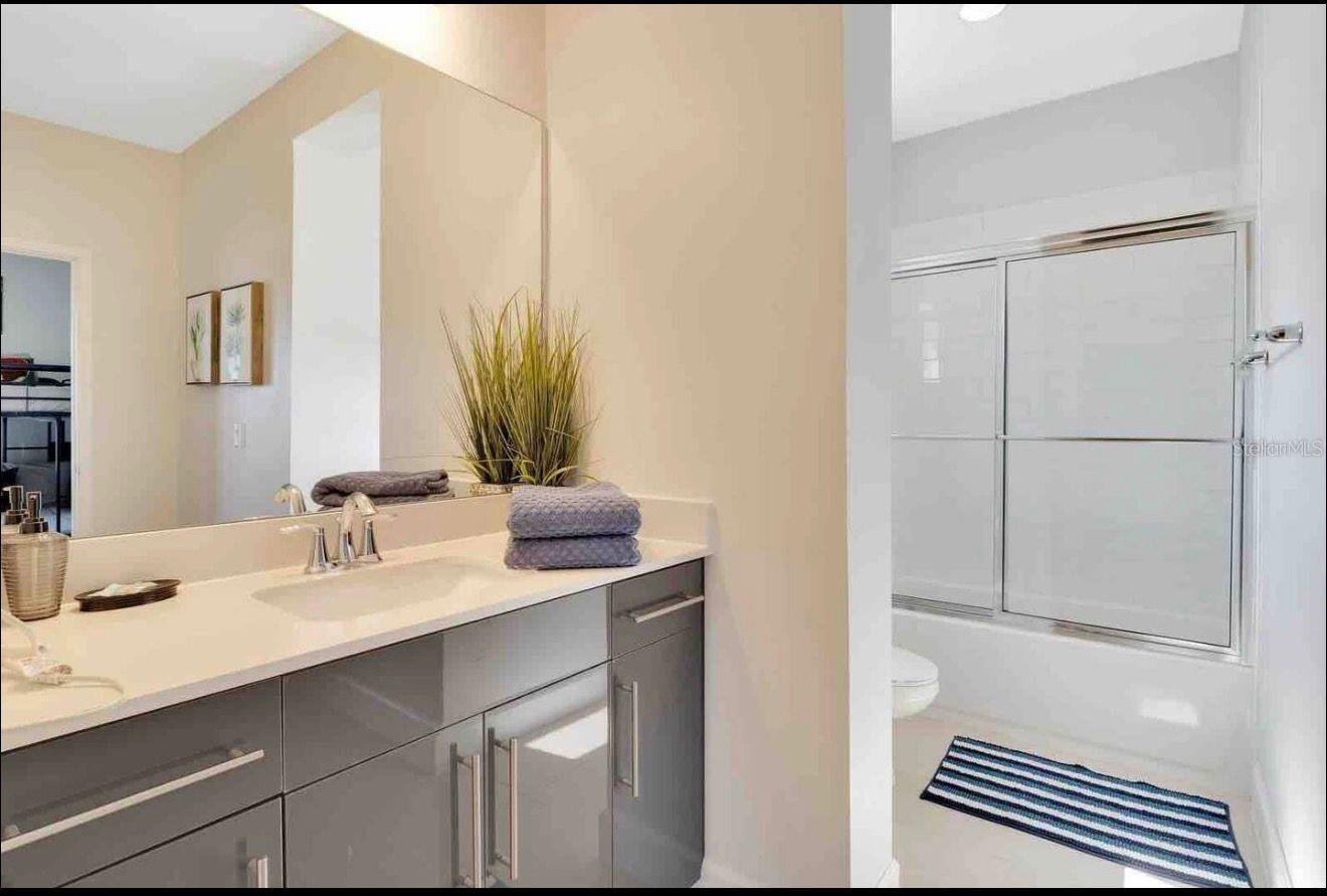 VILLA DOMANI - Residential Lease